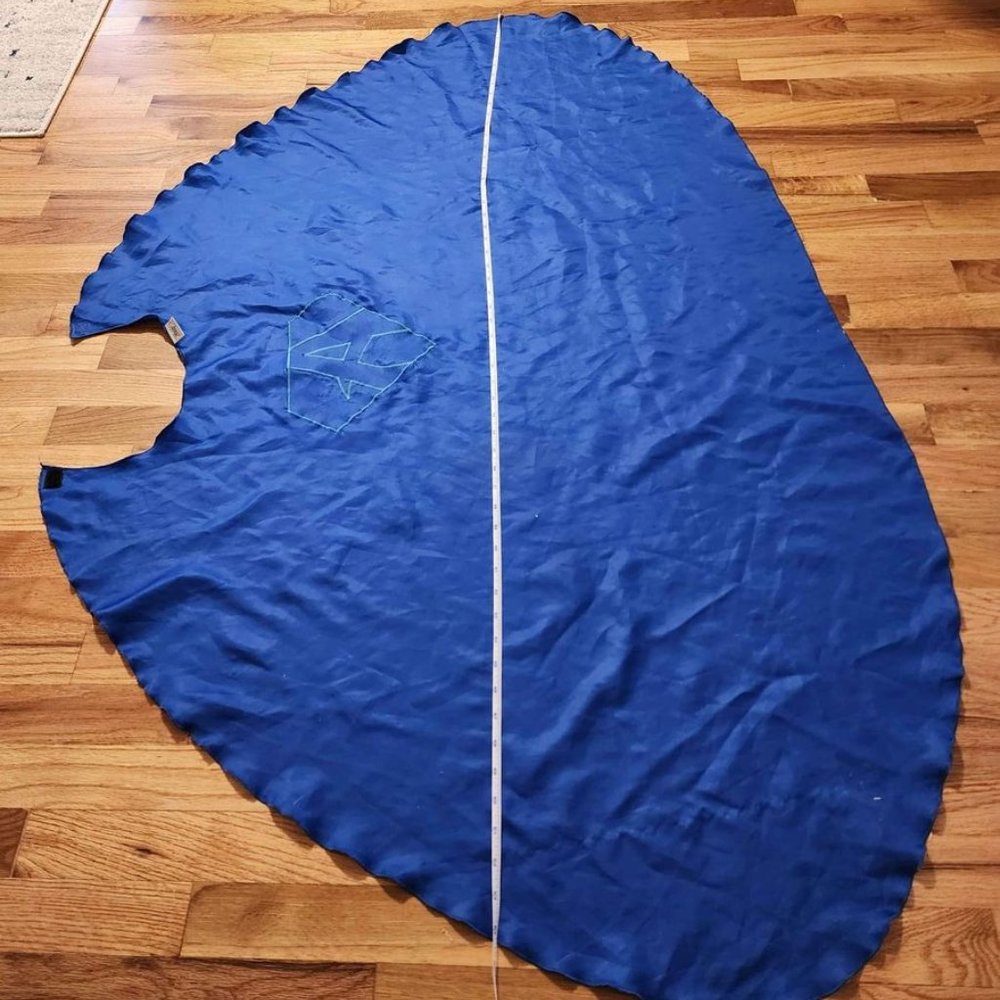 AVENGERS CAPE Halloween Costume ACCESSORY Royal Blue With LOGO, ONESIZE FITS ALL - Picture 8 of 9